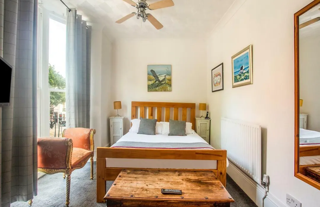 Oyo Avalon Lifestyle Guest House-1